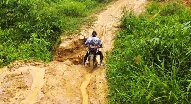 Warga Pelosok Entikong Minta Kemerdekaan Infrastruktur