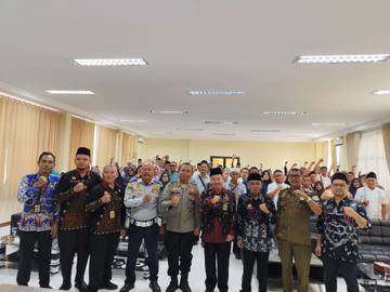 Calon Jamaah Haji Sanggau Diminta Tetap Kompak