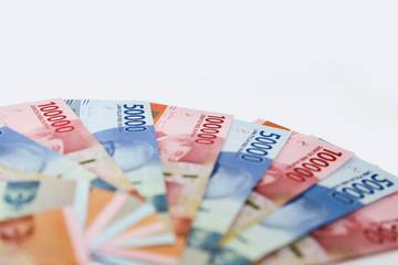 Tips Mengendalikan Pengeluaran agar Keuangan Tetap Sehat