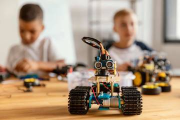 Perjalanan Teknologi Robotik Dulu Hingga Kini