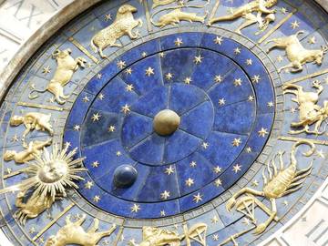 Empat Zodiak Ini Terkenal Paling Boros Soal Uang