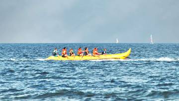 Banana Boat, Sensasi Seru di Laut