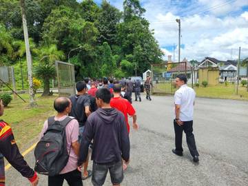 Entikong Kembali Jadi Jalur Deportasi WNI Bermasalah