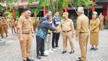 Bupati Sanggau Lepas Empat PNS ke Pornas Korpri