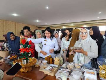 Sertifikasi Halal Jadi Fokus Pembinaan UMKM Perempuan Sanggau