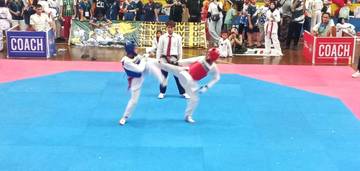 Taekwondo Entikong Tampil Gemilang di Pontianak