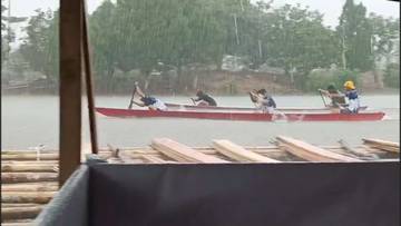 Hujan Tak Surutkan Antusiasme Warga di Padong Pangeran