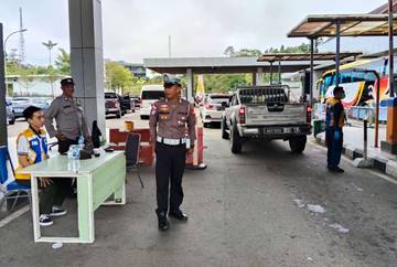 Polsek Entikong Perketat Pengamanan di Lokasi Strategis