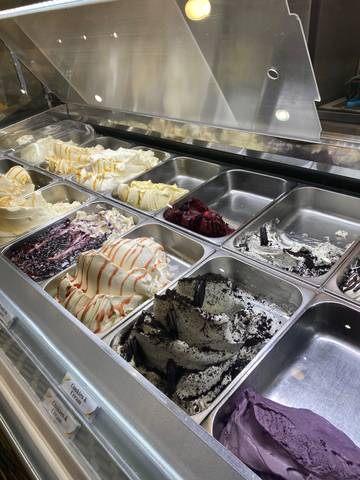 Gelato Es Krim Italia dengan Tekstur Lembut