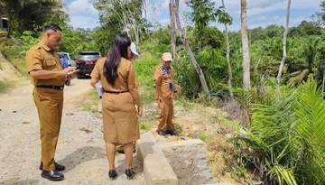 Bupati Sanggau Tinjau Jalan Riam Macan Bertahap 2026