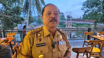 Bupati Ontot Persilahkan Pers Berikan Kritik yang Membangun