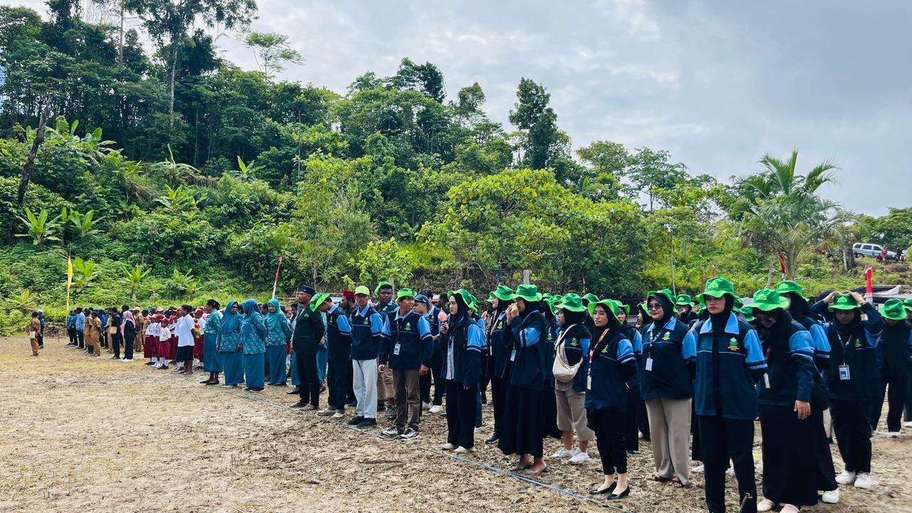 Upacara HUT RI Teluk Patipi Hadirkan Mahasiswa UIN