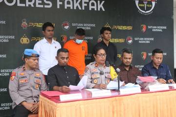 Konferensi Pers: Polres Fakfak Ungkap Kasus Kejahatan Seksual
