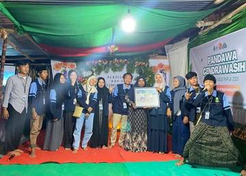 Mahasiswa KKDN UIN Walisongo Pamitan Penuh Haru