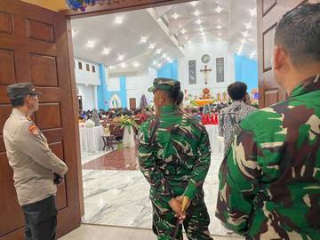 Dandim dan Polres Fakfak Tinjau Pengamanan Ibadah Natal