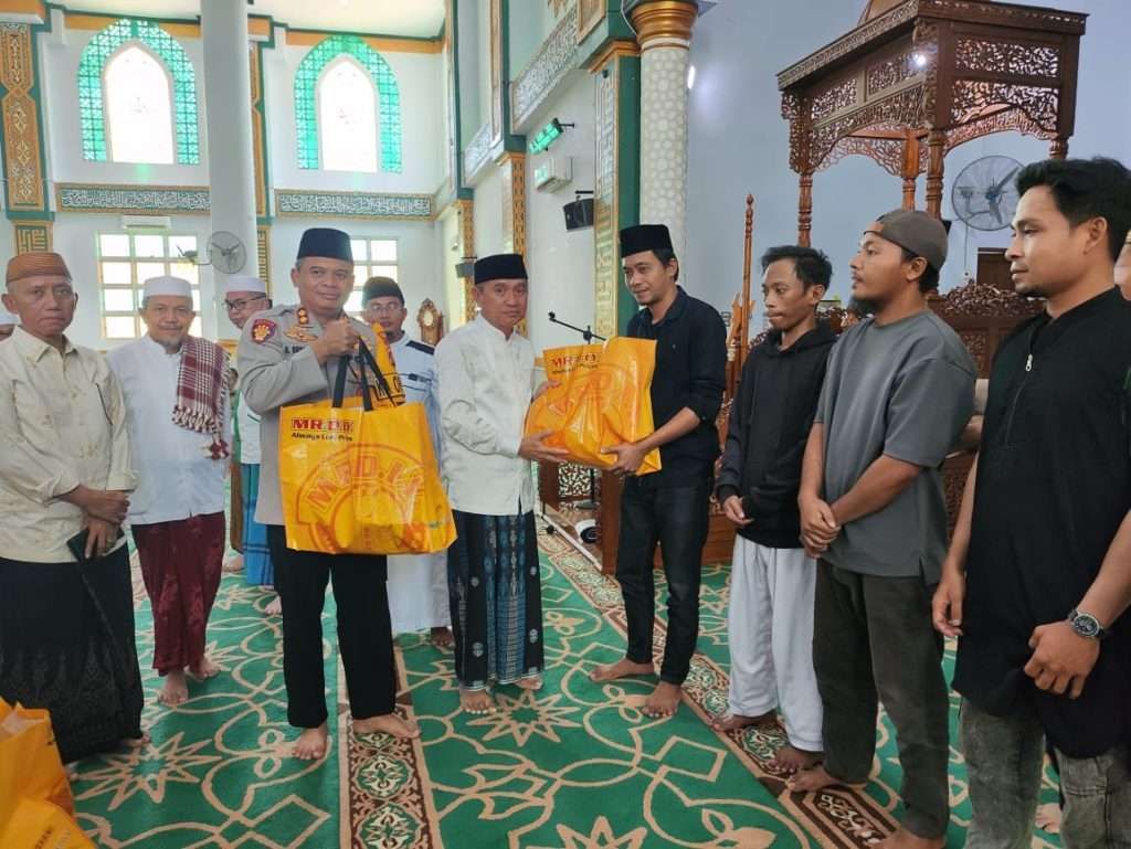 Kapolres Pohuwato Gelar Safari Ramadan, Salurkan Bantuan ke Eks Napiter