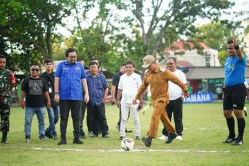 Pj. Walikota  Buka Turnamen Sepak Bola BFC CUP