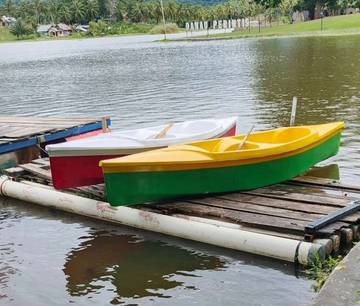 Danau Perintis Segara Hadirkan Wahana Baru Perahu Kano 