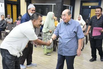 Adhan Dambea: Pasar Tradisional Harus Menjadi Pusat Aktivitas Ekonomi 