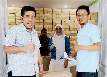 Kanwil Kemenag Tinjau Distribusi Koper Jemaah Haji  
