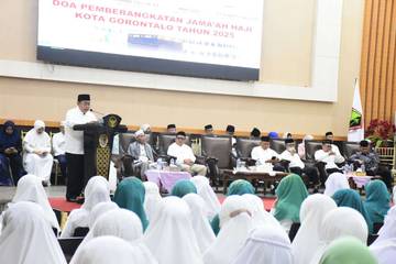 Pemkot Gorontalo Gelar Doa Pemberangkatan Jemaah Haji