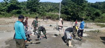 TNI Bantu Pembangunan Gerai KDMP di Bilungala Utara