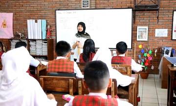 Pemerintah Genjot Pemerataan Pendidikan di Daerah Terpencil