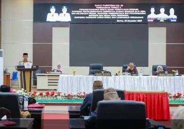 Wabup Pohuwato Hadiri Paripurna Persetujuan Tiga Ranperda