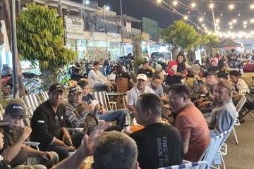 Bupati Sofyan Pantau Aktivitas UMKM di Teras Telaga