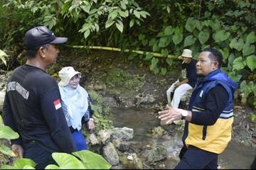 Pemerintah Tinjau Sumber Mata Air di Desa Haya-Haya 