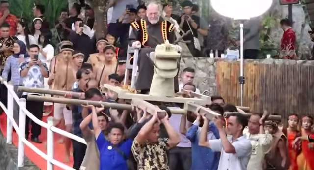 Semaraknya Malam Puncak HUT Museum Pusaka Nias