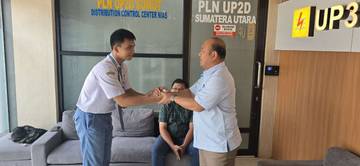 Berkat Prestasi, Enos Terima Apresiasi Dari Manajer PLN 