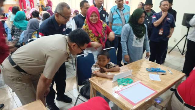 Warga di Kelurahan Kebon Manggis Cek Kesehatan Gratis