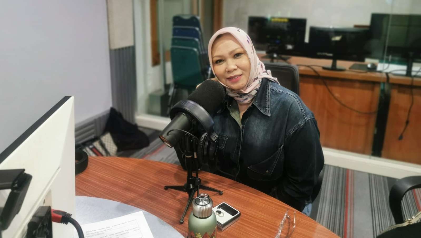 Ria Resty Fauzy, Lulusan Bintang Radio 1983 - RRI.co.id
