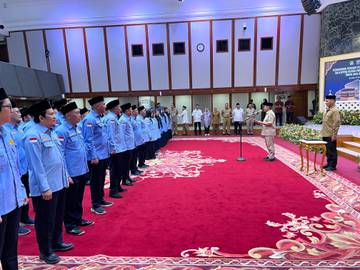 Gubernur DKI, Kukuhkan 120 Petugas Penyelenggara Ibadah Haji