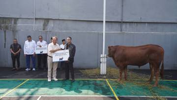 BRI Insurance Salurkan Hewan Qurban ke Seluruh Indonesia