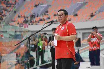 Gubernur Pramono Resmikan Jersei Baru Persija