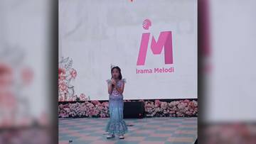 Lorenty Klaudia Bangun Irama Melodi dari Radio