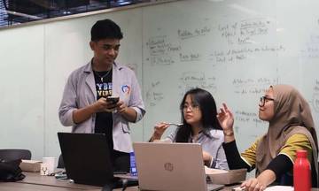 Petualangan Mahasiswa Cyber University Belajar Fintech di Malaysia