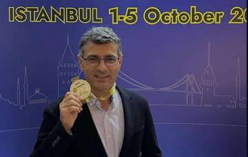 Gaya Santai Yusuf Dikeç Raih Emas di Istanbul