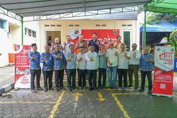 Gerai Sembako KKMP Pluit, Diresmikan Walikota Hendra Hidayat
