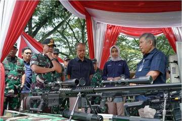 PT Pindad, PT PAL Pasok Kebutuhan Militer Indonesia