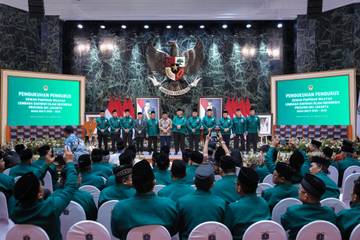 Gubernur Pramono Kukuhkan Pengurus DPW LDII DKI Jakarta