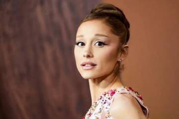 Ariana Grande Berencana Vakum Panjang Dari Panggung Musik