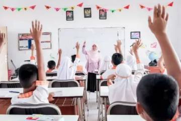Guru Honorer Minta Pemerintah Perhatikan Sekolah Swasta Kecil