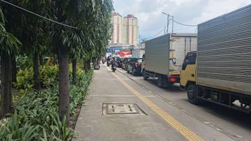 Jalan Rusak dan Proyek Tol di Pademangan, Akibatkan Kemacetan