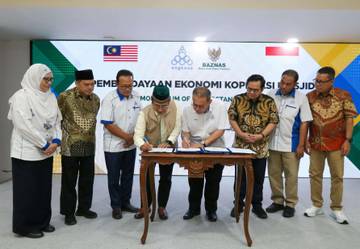 BAZNAS Terima Bantuan ANGKASA untuk Koperasi Masjid