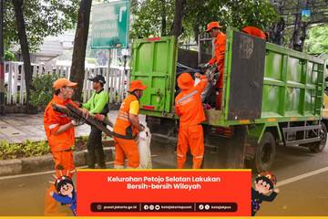 Petojo Selatan Gelar Bersih-Bersih Tertibkan Lingkungan Wilayah Setempat