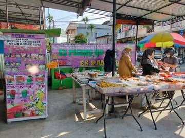 Es pisang ijo kudapan favorite warga Jambi