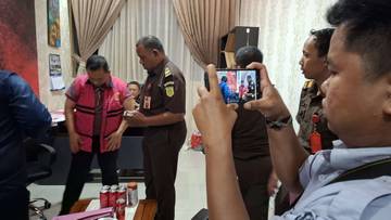 Kejati Jambi Tahan Dua Tersangka Korupsi Bank Milik BUMN